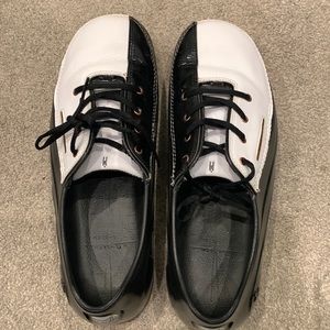 Mens size 12  lace up chef clog/work shoe Marcus Samuelson edition